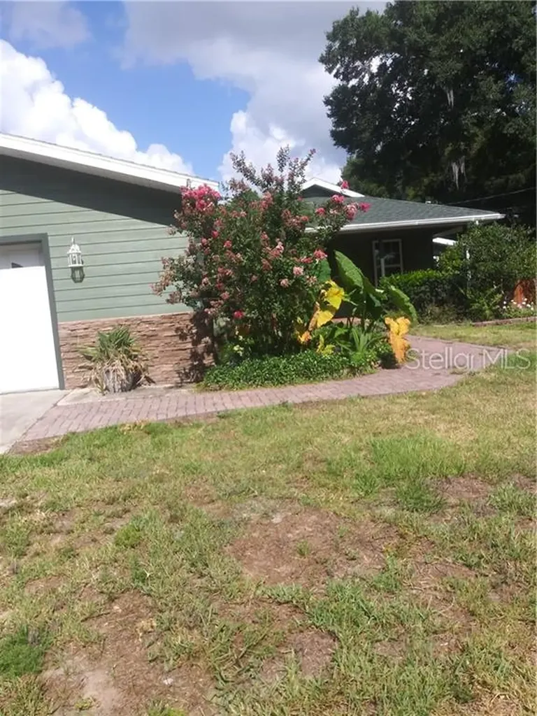 11813 Orange Court Dade City FL 33525