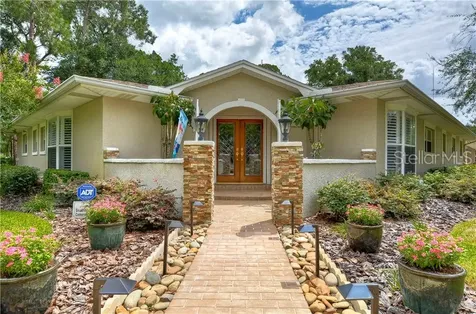 7923 Flowerfield Drive Tampa FL 33615