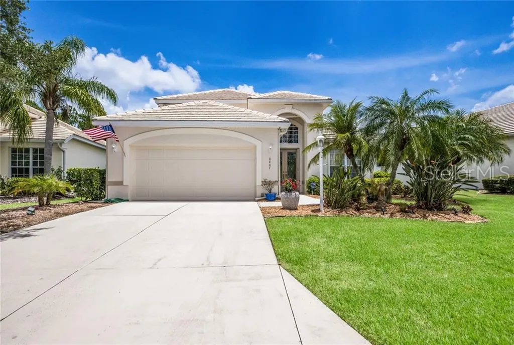 8407 Whispering Woods Court Lakewood Ranch FL 34202