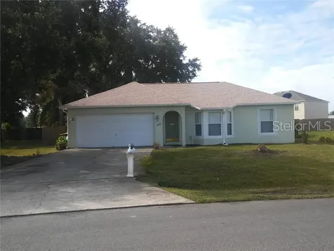 745 Pelican Court Kissimmee FL 34759