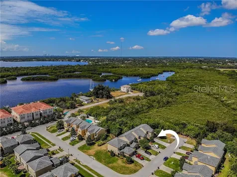 1004 Bella Vista Drive NE St Petersburg FL 33702