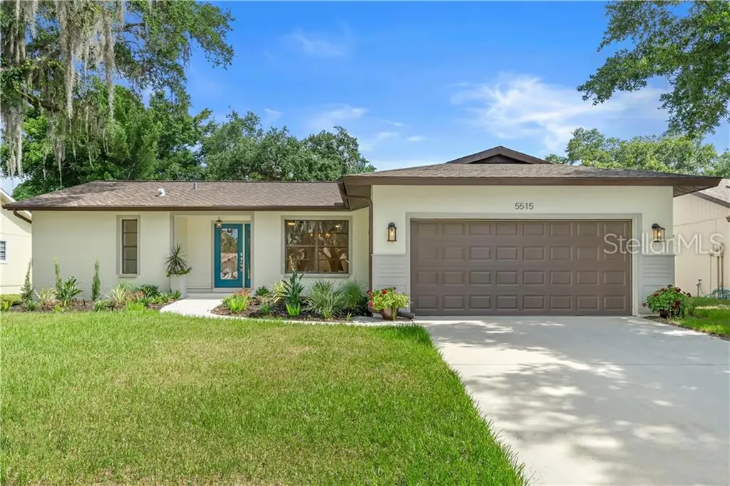 5515 Colonial Oaks Boulevard Sarasota FL 34232