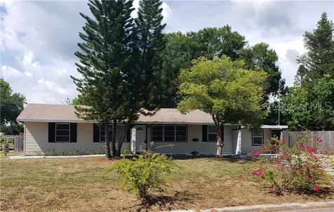 447 Davison Avenue NE St Petersburg FL 33703