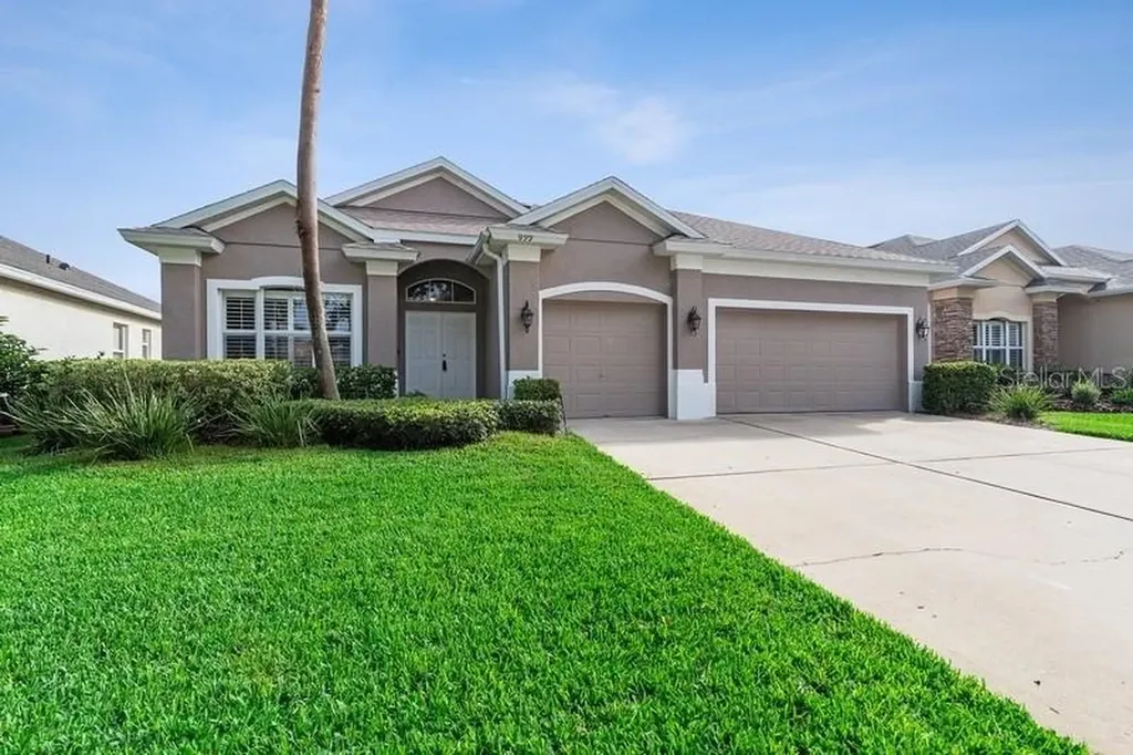 999 Kersfield Circle Lake Mary FL 32746