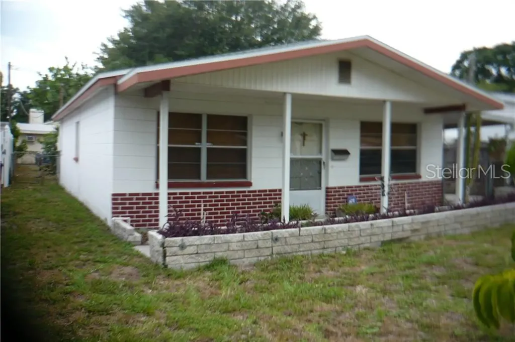 6810 Livingston Avenue N St Petersburg FL 33702