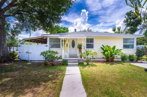 6581 30th Way N St Petersburg FL 33702