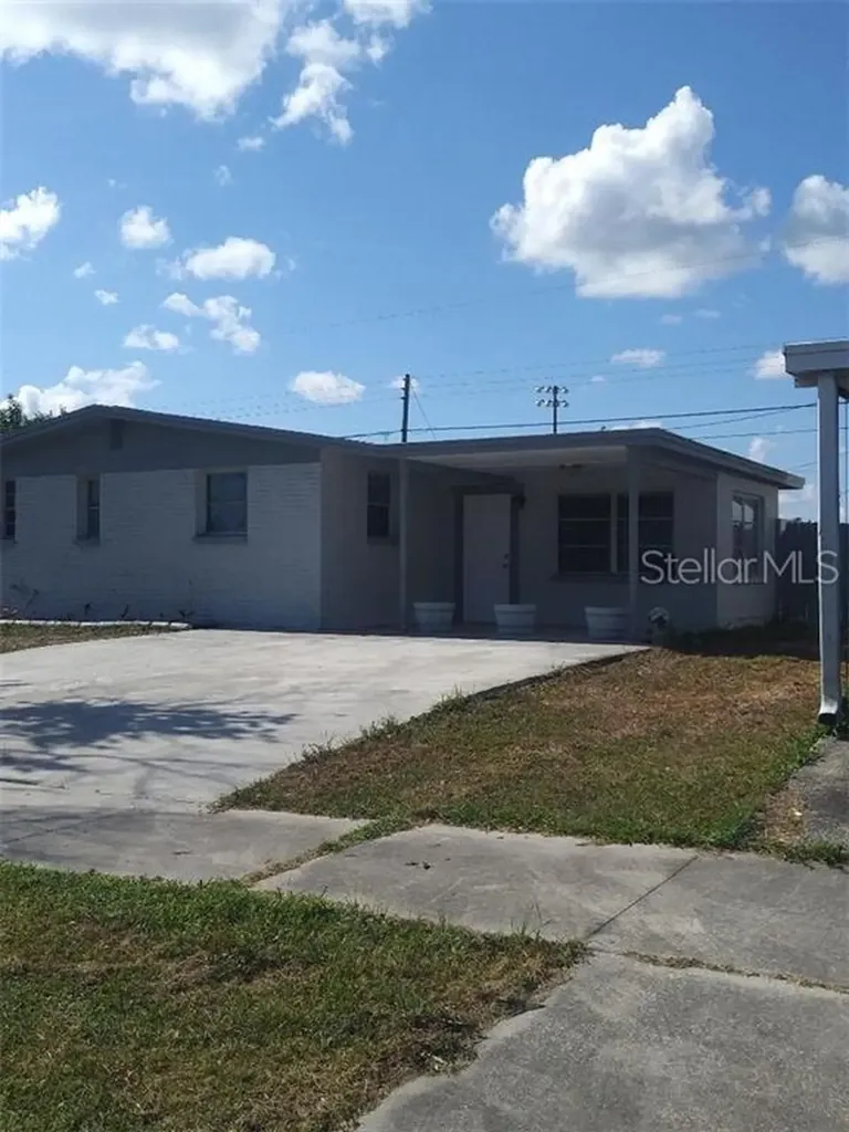 4535 W Minnehaha Street Tampa FL 33614