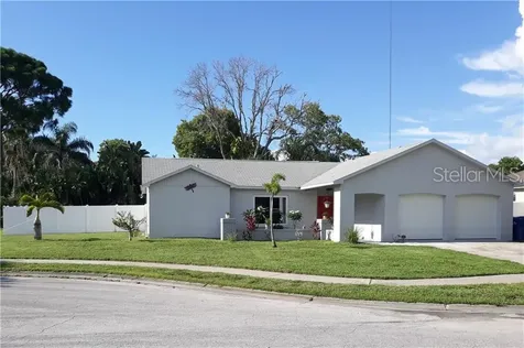 2441 Pinetta Court Holiday FL 34691