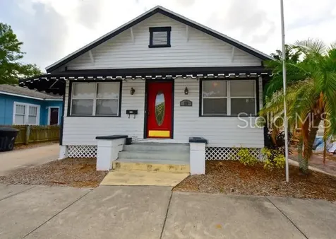 916 8th Street N St Petersburg FL 33701