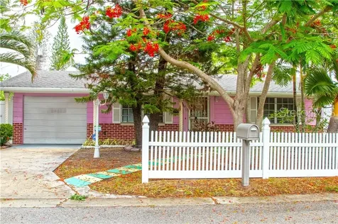 2605 62nd Avenue N St Petersburg FL 33702