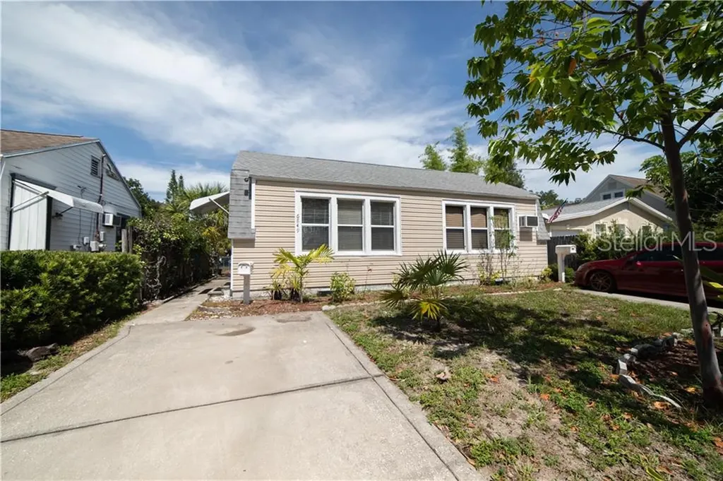 6849 3rd Street N St Petersburg FL 33702
