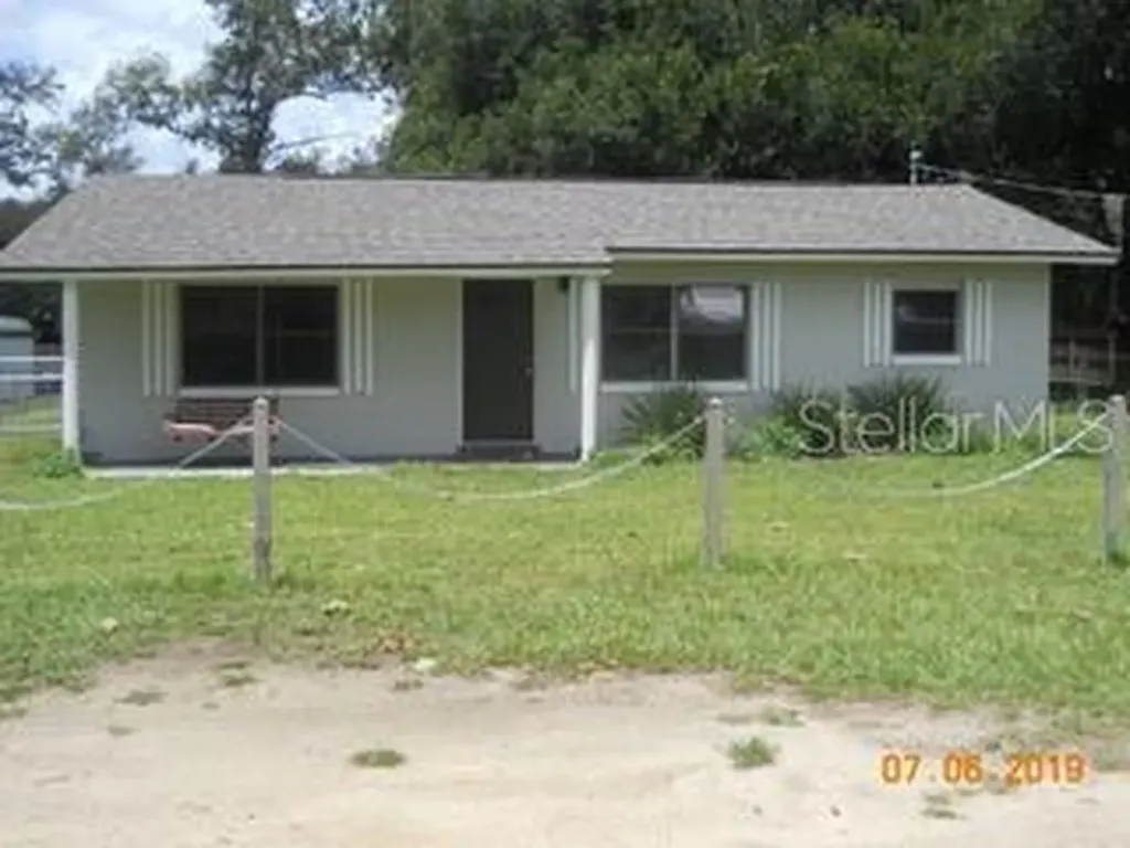 16038 SE 254th Terrace Umatilla FL 32784