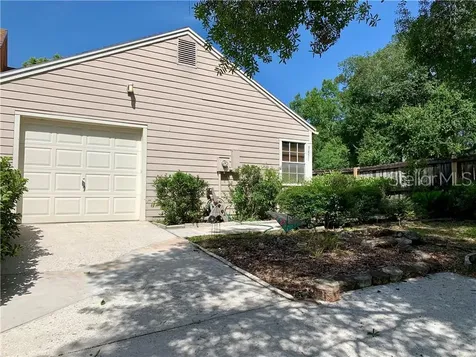 9451 Forest Hills Place Tampa FL 33612