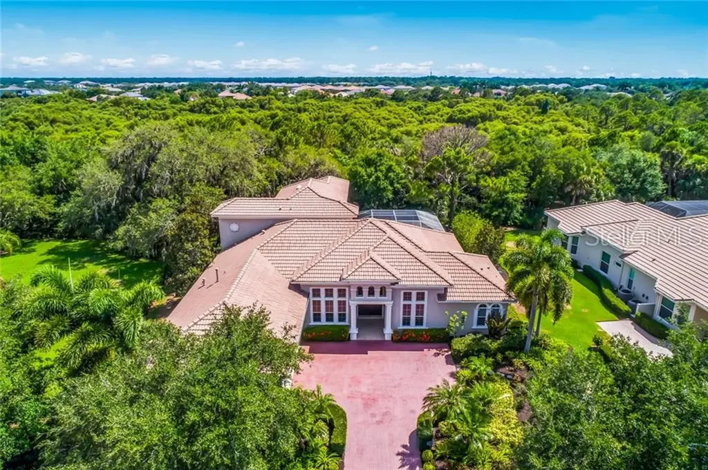 8986 Rocky Lake Court Sarasota FL 34238