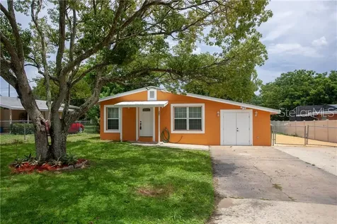 701 N Adams Avenue Dundee FL 33838