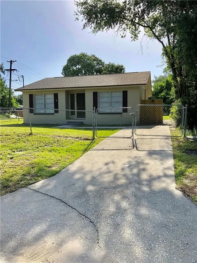 8723 N Brooks Street Tampa FL 33604