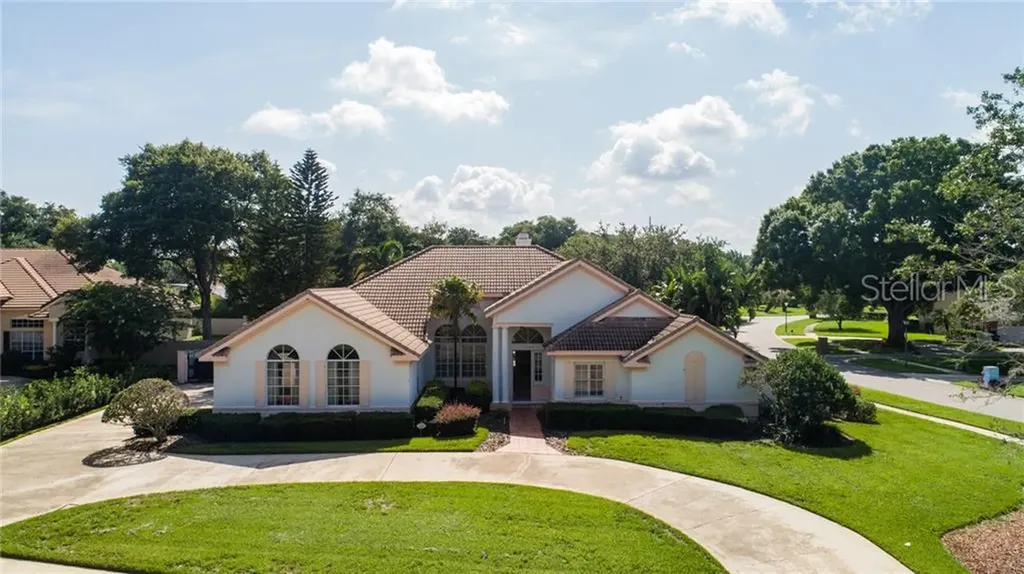 7703 Shadow Box Court Orlando FL 32819