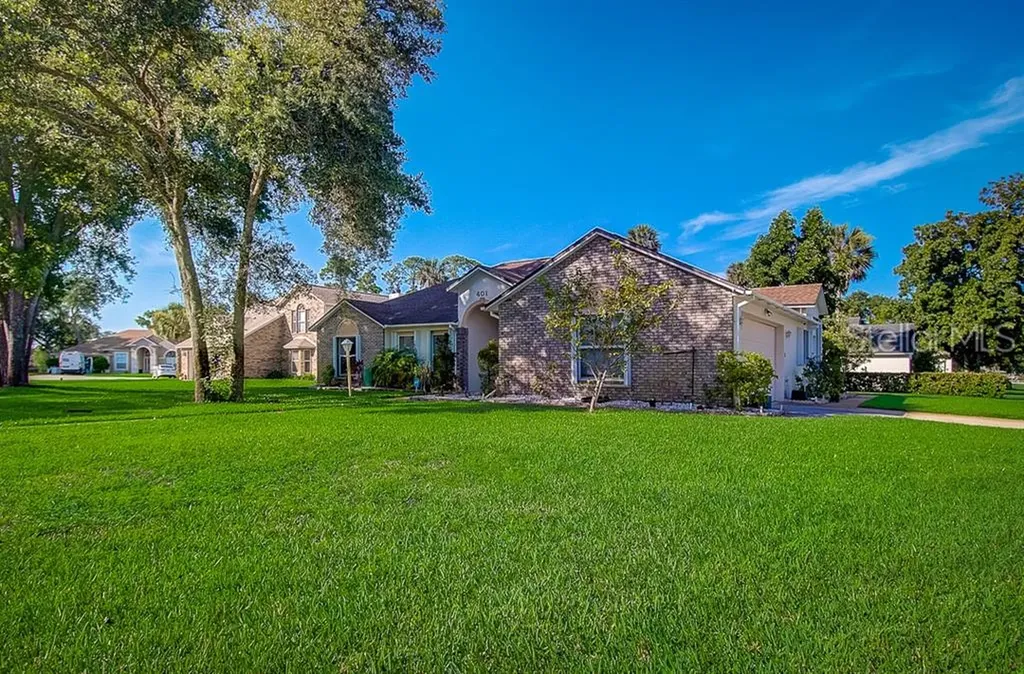 401 Aleatha Drive Daytona Beach FL 32114