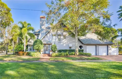 2865 Boca Ciega Drive N St Petersburg FL 33710