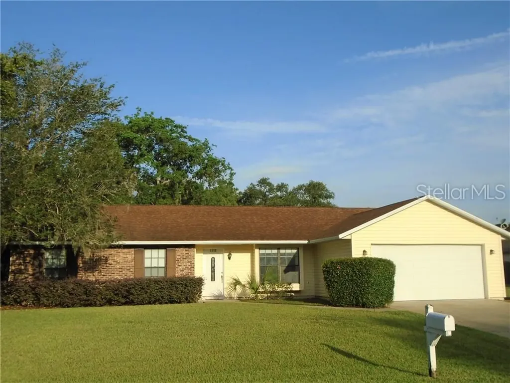 1803 Carolina Court Tavares FL 32778