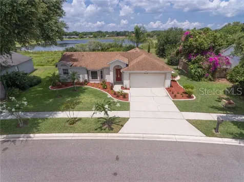 818 Lake Jackson Circle Apopka FL 32703