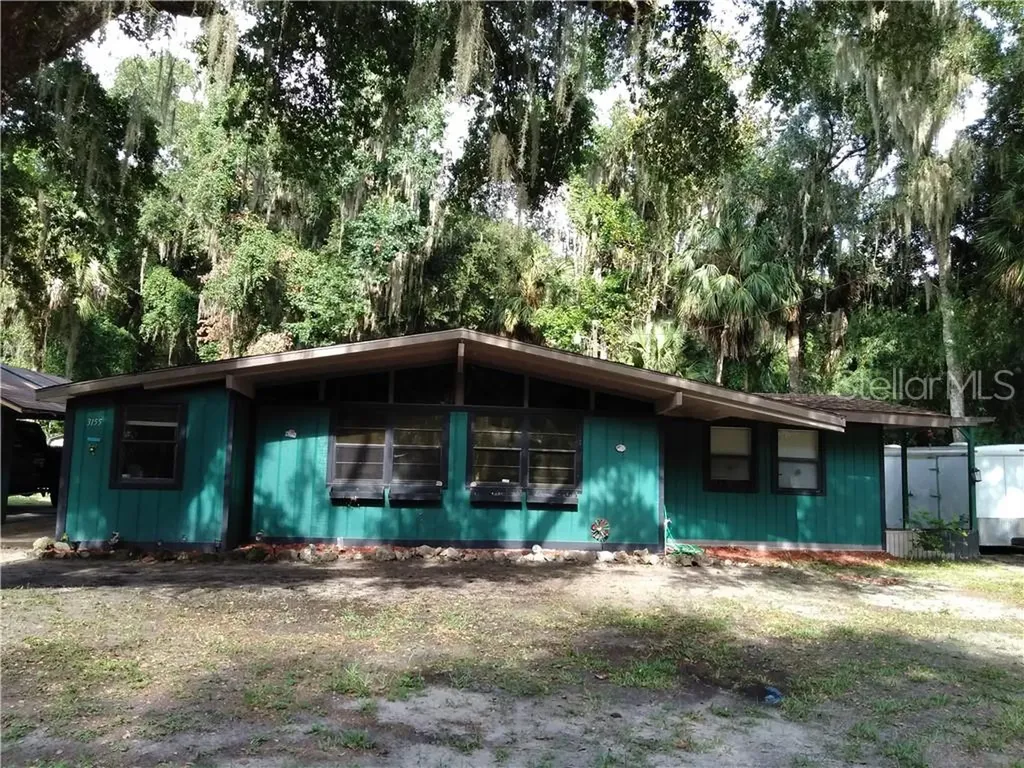 3155 Cr 419 Lake Panasoffkee FL 33538