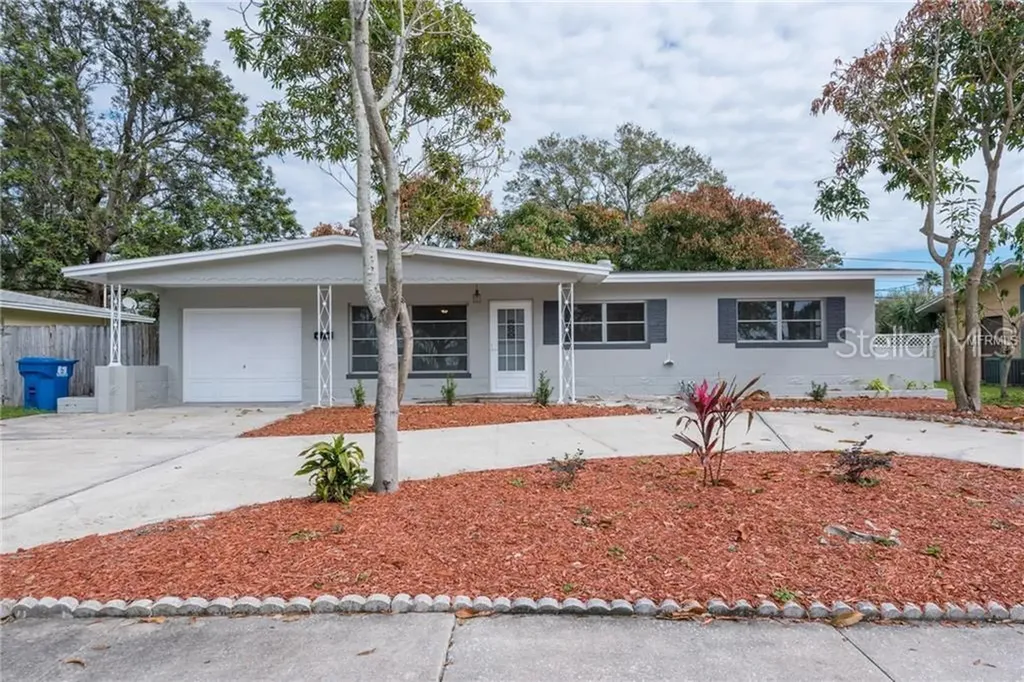 2349 58th Street N St Petersburg FL 33710