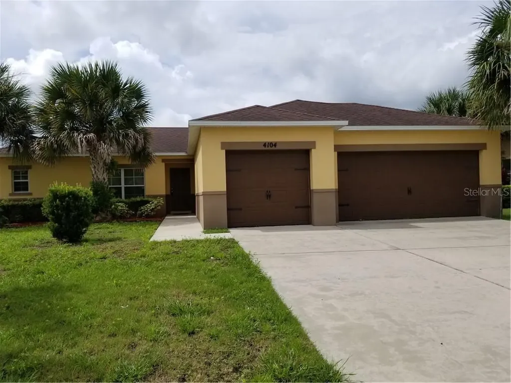 4104 Shelter Bay Drive Kissimmee FL 34746