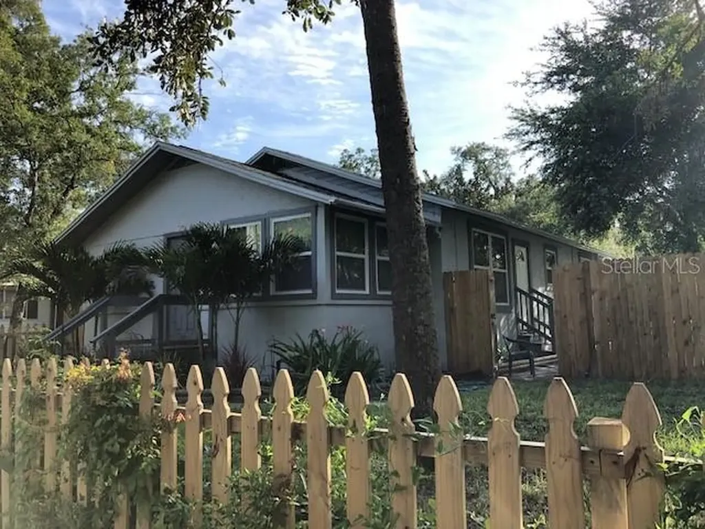 2111 37th Street S St Petersburg FL 33711