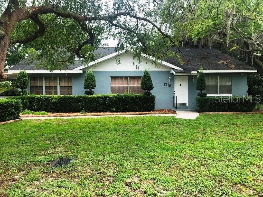 1312 W Meadowbrook Avenue Tampa FL 33612