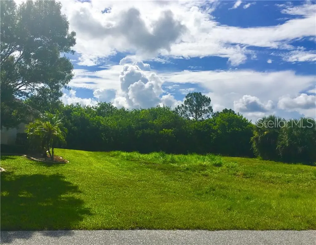 27 Pine Valley Place Rotonda West FL 33947