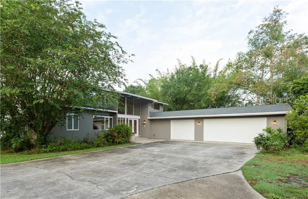 5512 Palm Lake Circle Orlando FL 32819