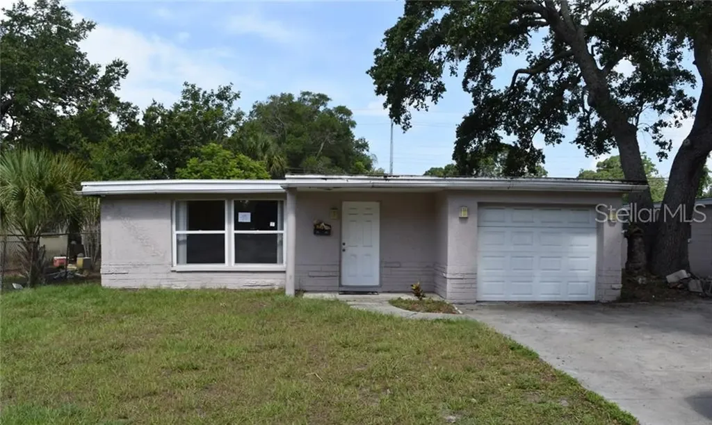 2539 36th Street S St Petersburg FL 33711