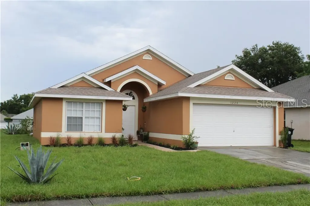 1220 Acorn Circle Apopka FL 32703