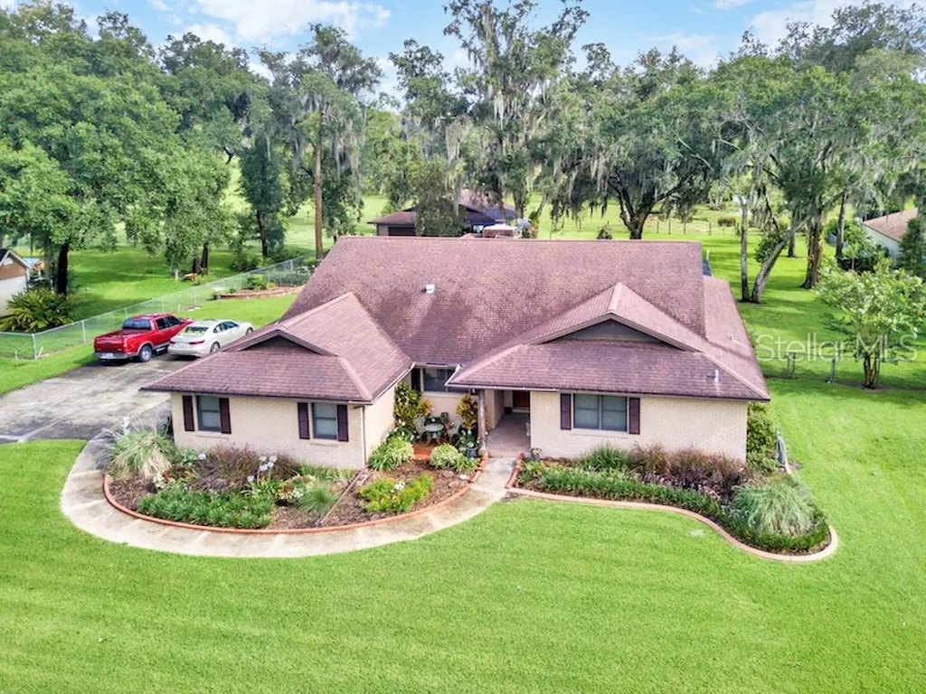 6505 Cathedral Oaks Drive Plant City FL 33565