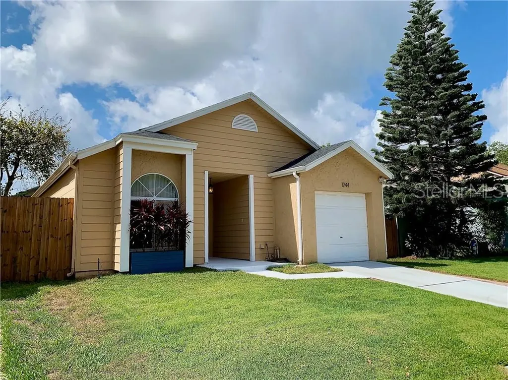 1244 Pin Oak Drive Apopka FL 32703