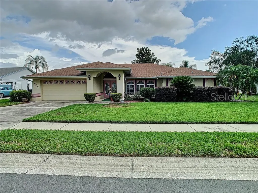 688 Powder Horn Row Lakeland FL 33809