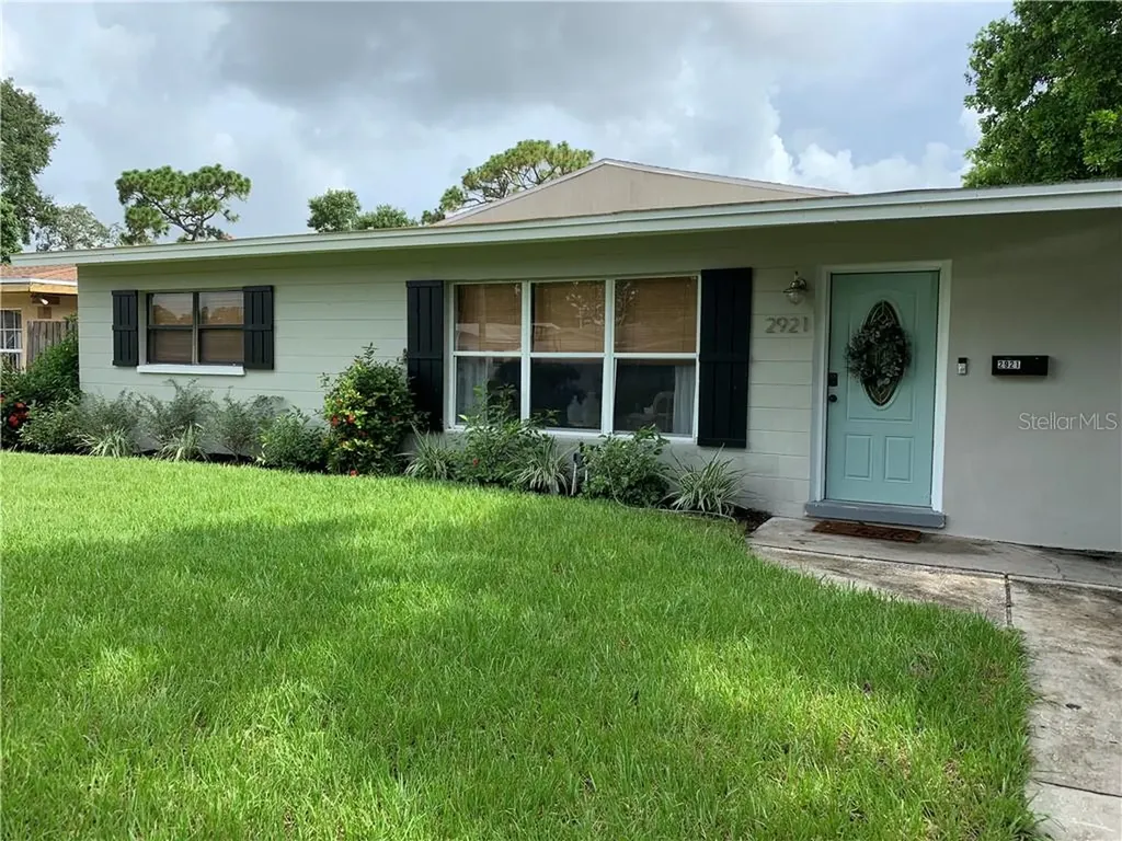 2921 35th Avenue S St Petersburg FL 33712
