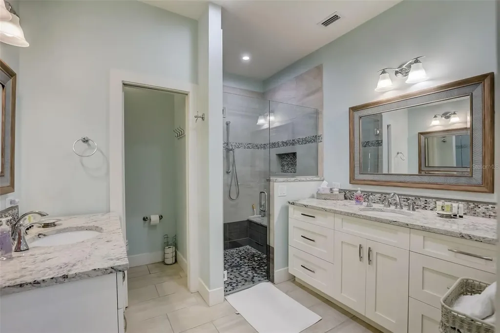 39 S Polk Drive Sarasota FL 34236
