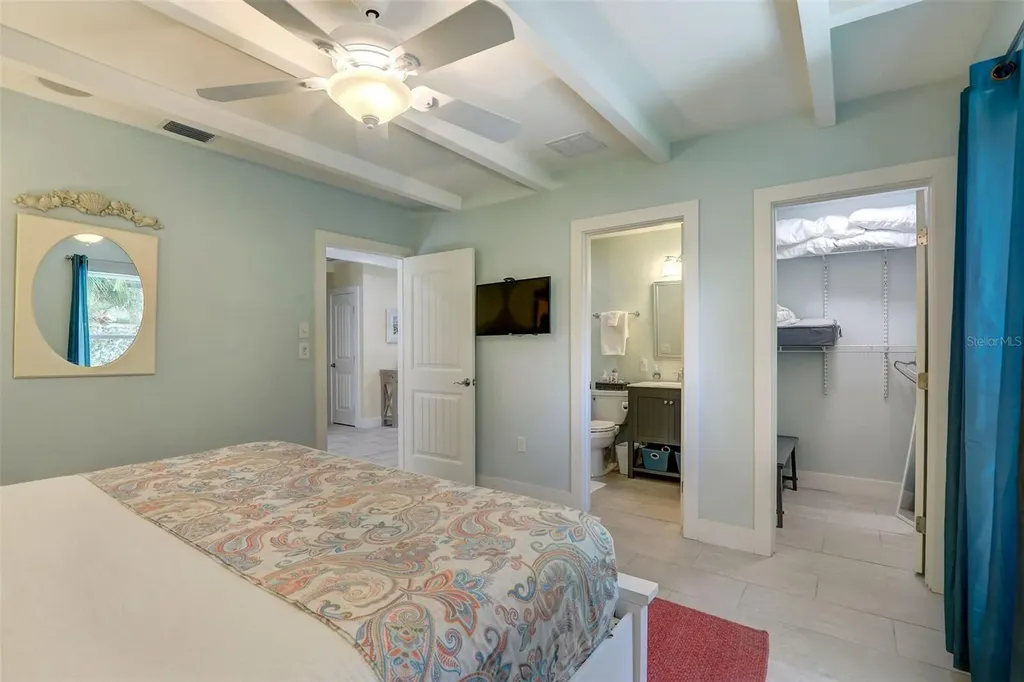 39 S Polk Drive Sarasota FL 34236