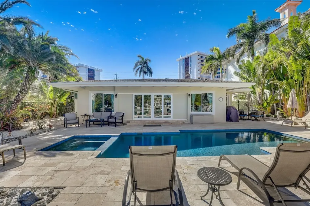 39 S Polk Drive Sarasota FL 34236