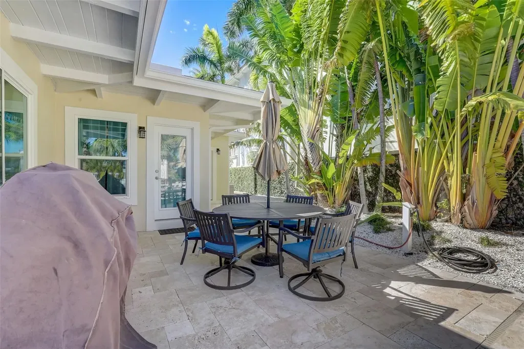 39 S Polk Drive Sarasota FL 34236