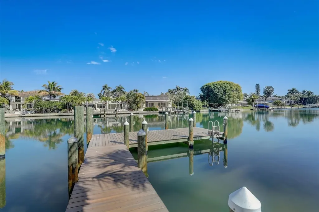 39 S Polk Drive Sarasota FL 34236