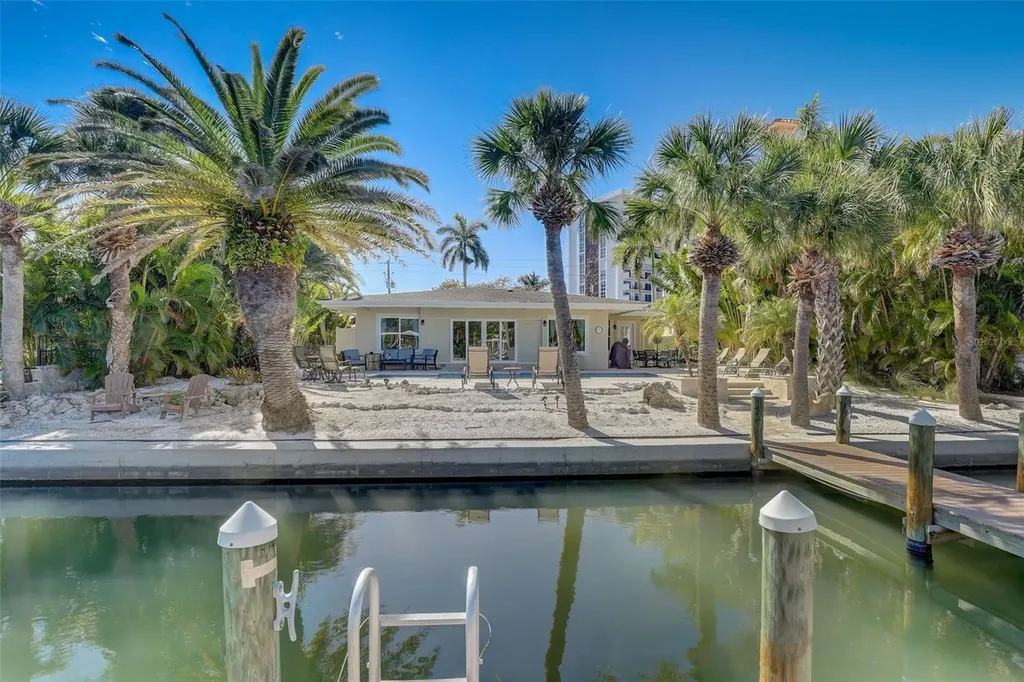39 S Polk Drive Sarasota FL 34236