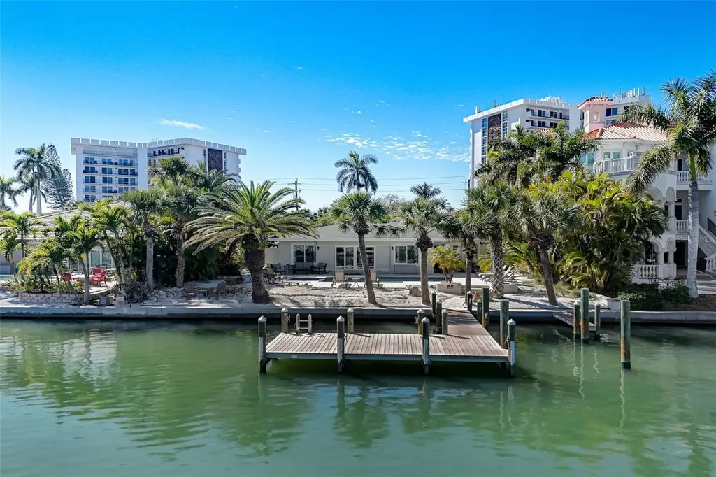 39 S Polk Drive Sarasota FL 34236