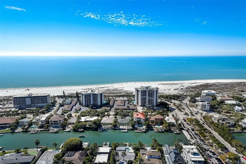 39 S Polk Drive Sarasota FL 34236
