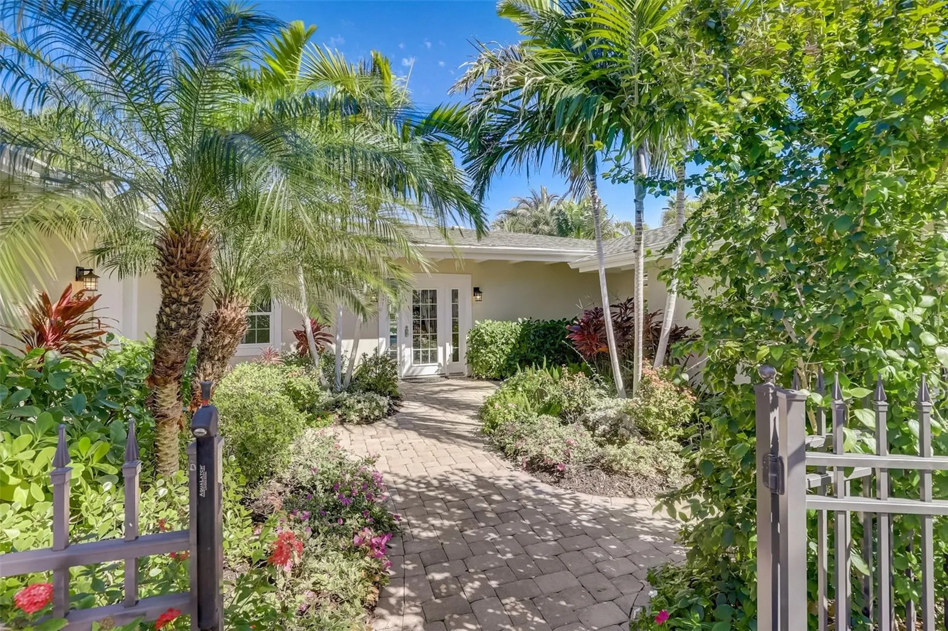 39 S Polk Drive Sarasota FL 34236