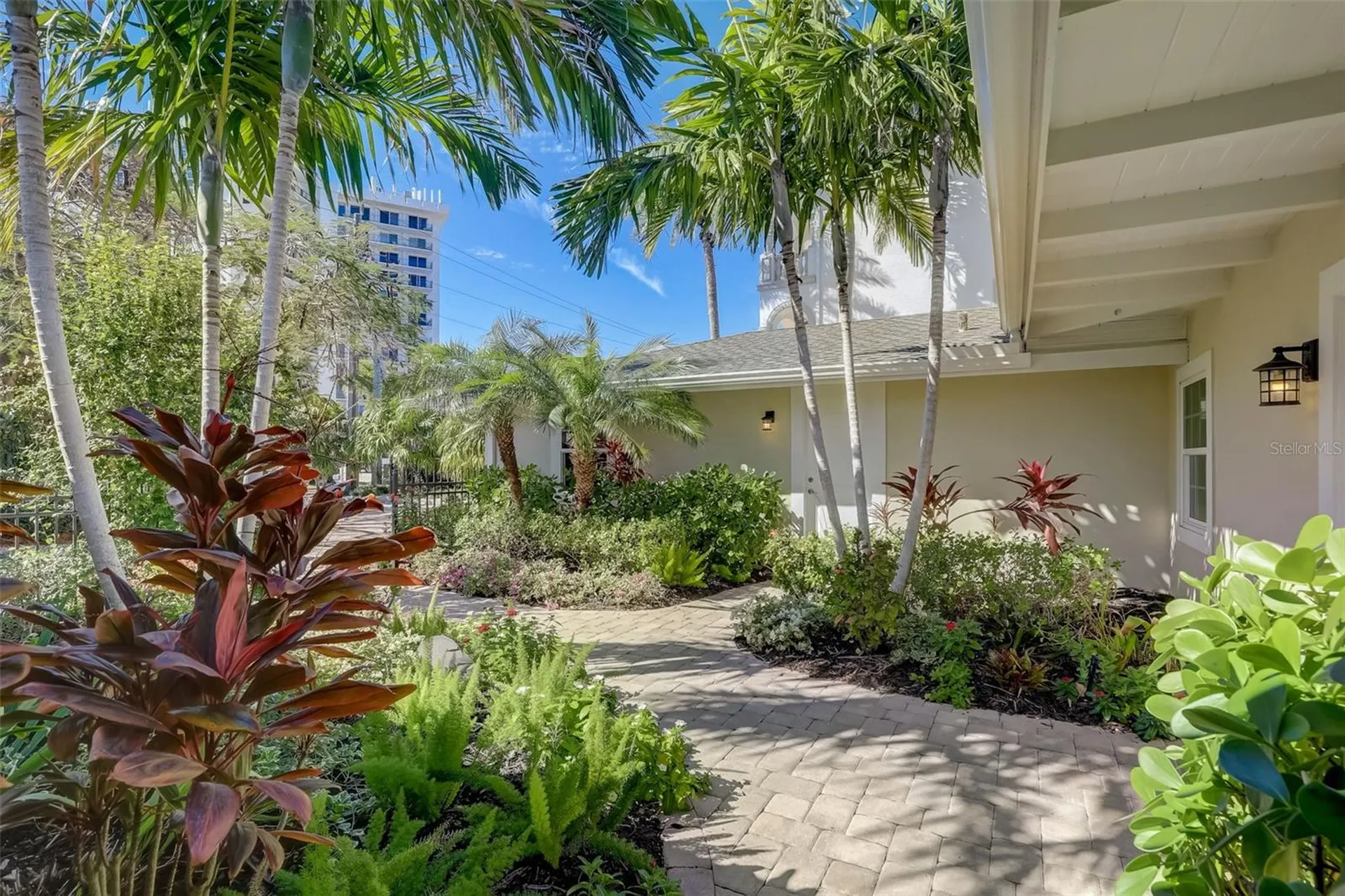 39 S Polk Drive Sarasota FL 34236