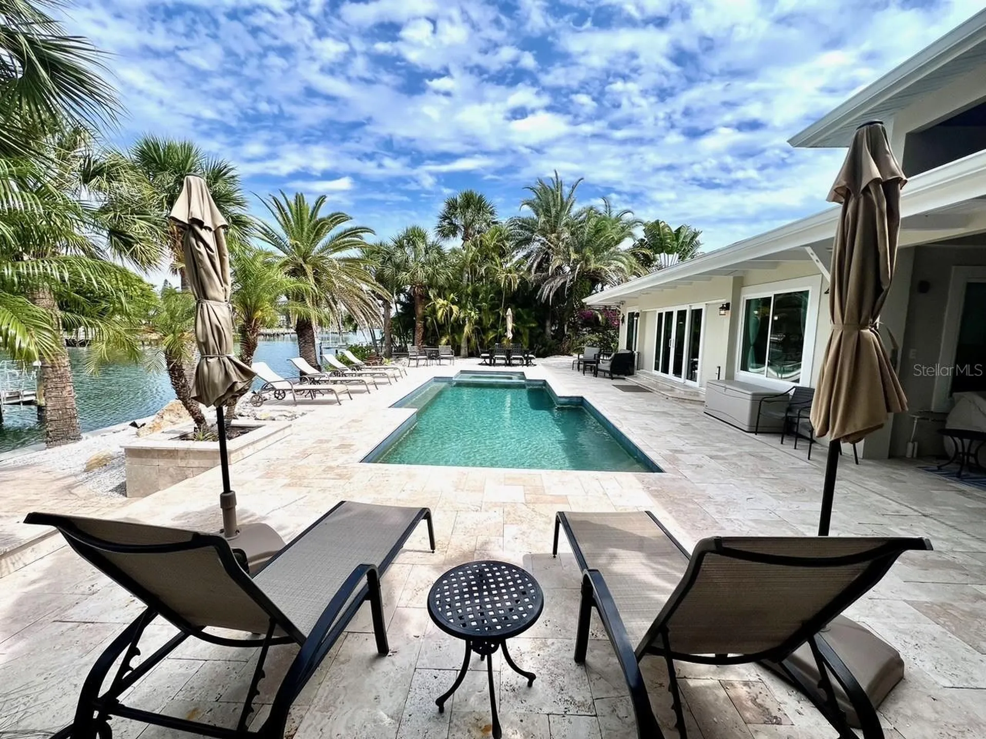 39 S Polk Drive Sarasota FL 34236