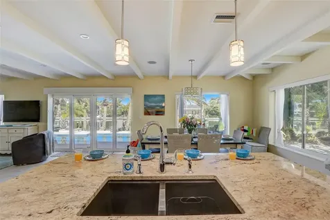 39 S Polk Drive Sarasota FL 34236